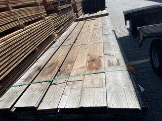 Ca. 80x Douglas Wisselsponning, 18x190mm, lengte 500cm